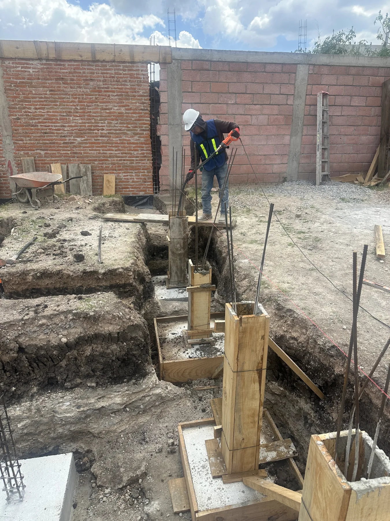 Vibrado de concreto en dado de cimentación